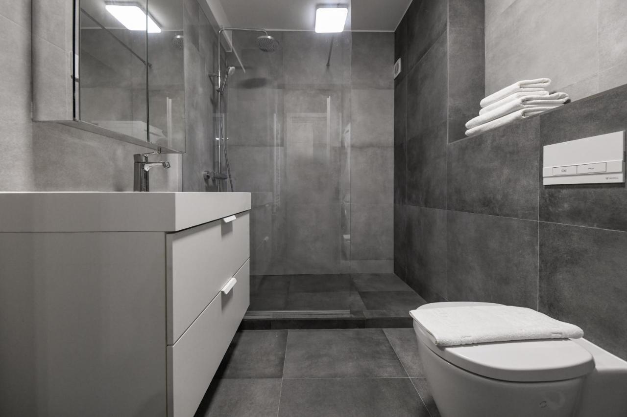 Modern Apartment In A Quiet Area Κλουζ-Ναπόκα Εξωτερικό φωτογραφία